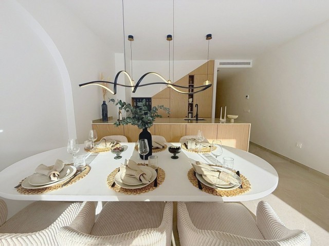 4 Bedrooms Townhouse in Nueva Andalucía