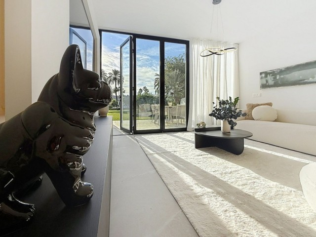 4 Bedrooms Townhouse in Nueva Andalucía