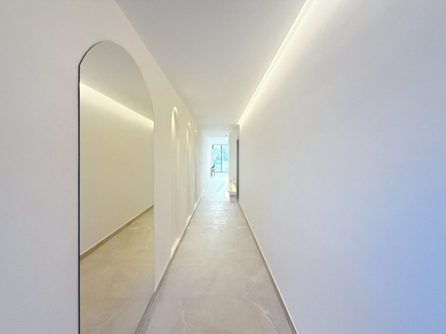 4 Bedrooms Townhouse in Nueva Andalucía