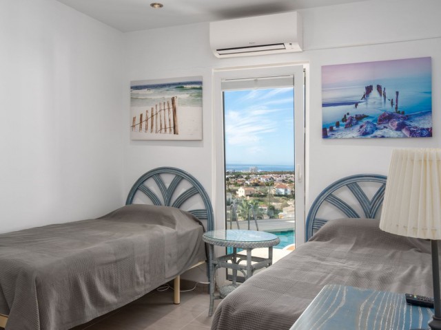 5 Bedrooms Villa in Riviera del Sol