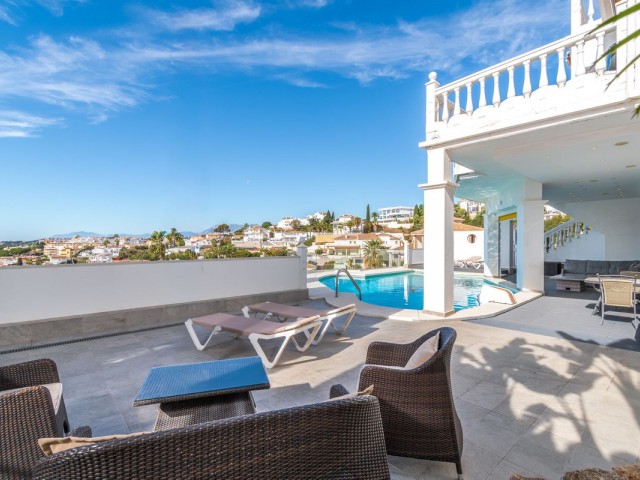 Villa avec 5 Chambres  à Riviera del Sol