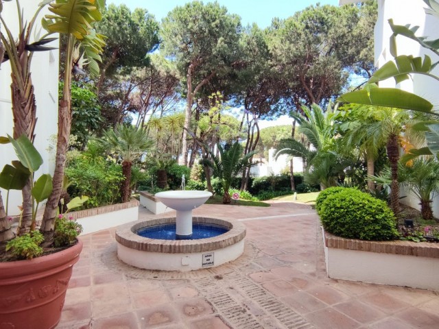 2 Bedrooms Apartment in Puerto Banús