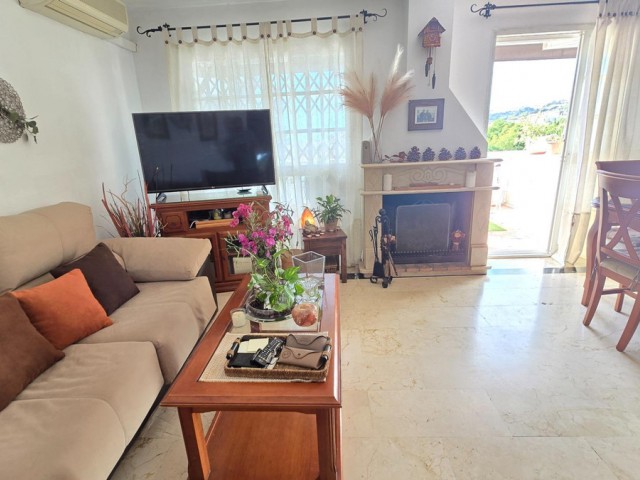 Maison mitoyenne avec 3 Chambres  à Benalmadena