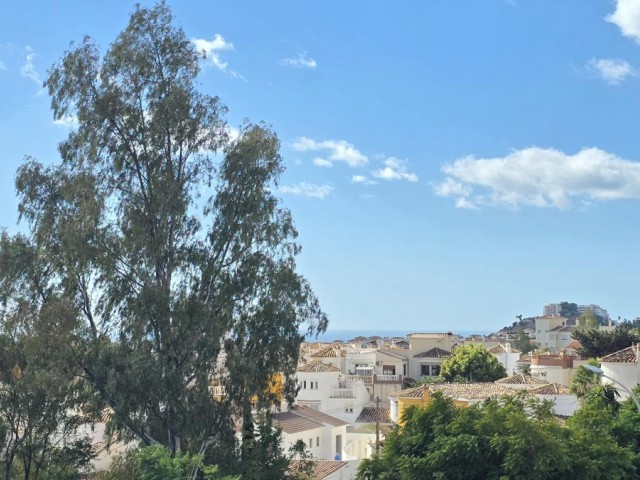 Maison mitoyenne avec 3 Chambres  à Benalmadena