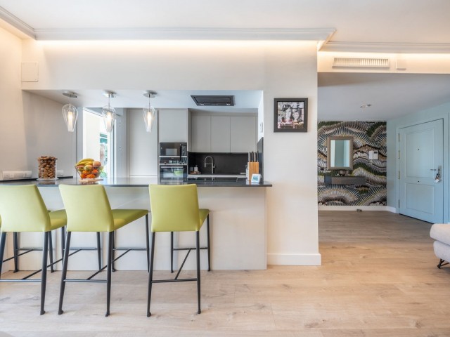 2 Bedrooms Apartment in Puerto Banús