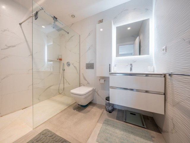 2 Bedrooms Apartment in Puerto Banús