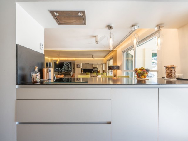 2 Bedrooms Apartment in Puerto Banús