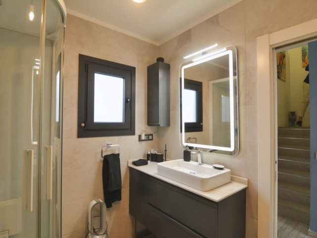 5 Bedrooms Villa in Fuengirola