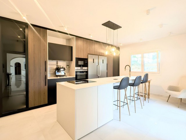 6 Bedrooms Villa in Mijas Costa