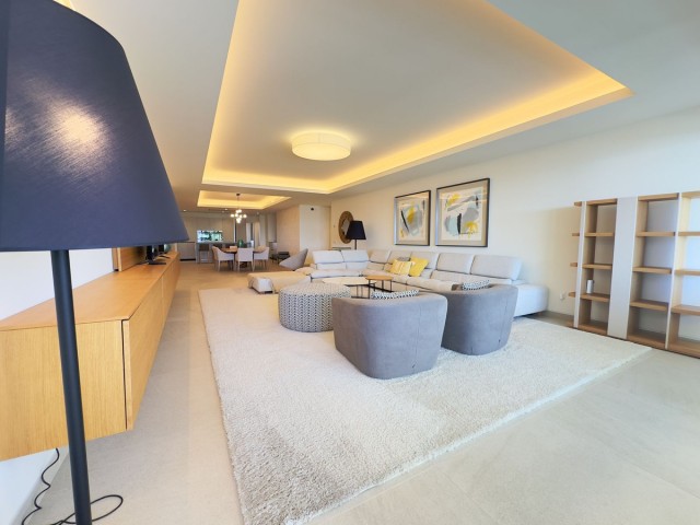 3 Bedrooms Apartment in Estepona