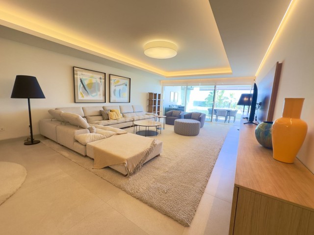 3 Bedrooms Apartment in Estepona