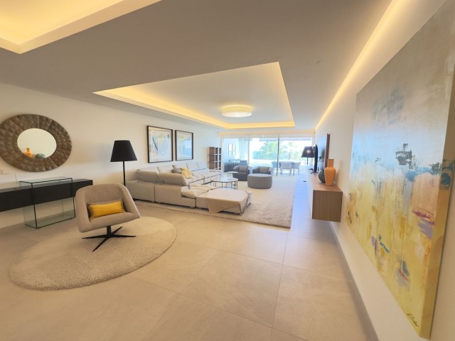 3 Bedrooms Apartment in Estepona