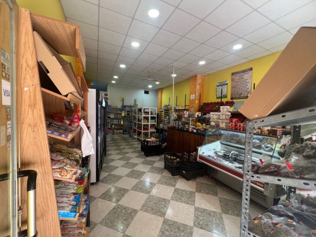 Commercieel, Estepona, R5245705