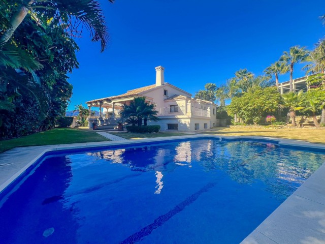 5 Slaapkamer Villa in Los Flamingos