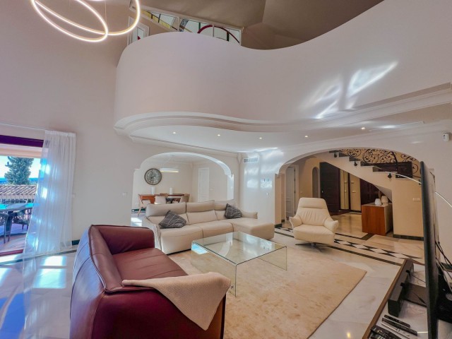 5 Slaapkamer Villa in Los Flamingos