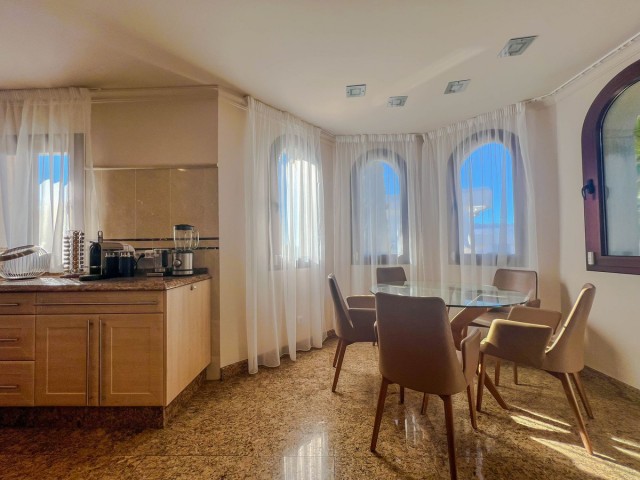 5 Slaapkamer Villa in Los Flamingos