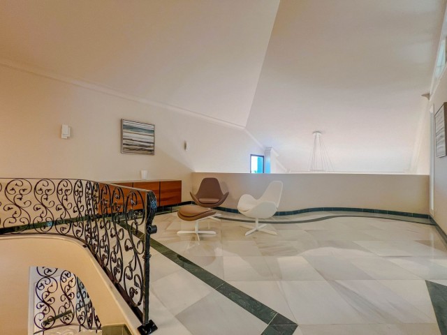 5 Slaapkamer Villa in Los Flamingos