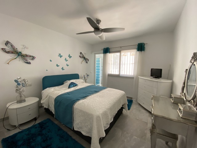 Villa con 4 Dormitorios  en Cerros del Aguila