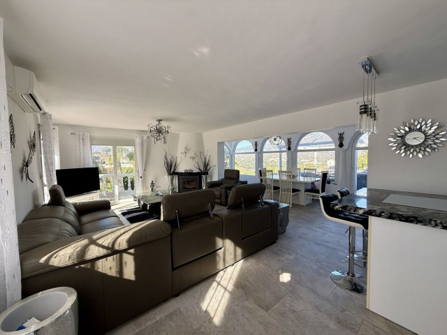 Villa avec 4 Chambres  à Cerros del Aguila