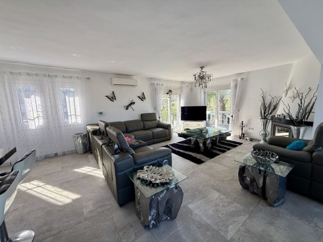 Villa avec 4 Chambres  à Cerros del Aguila