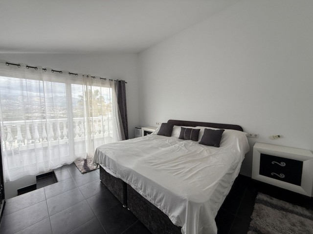 Villa avec 4 Chambres  à Cerros del Aguila