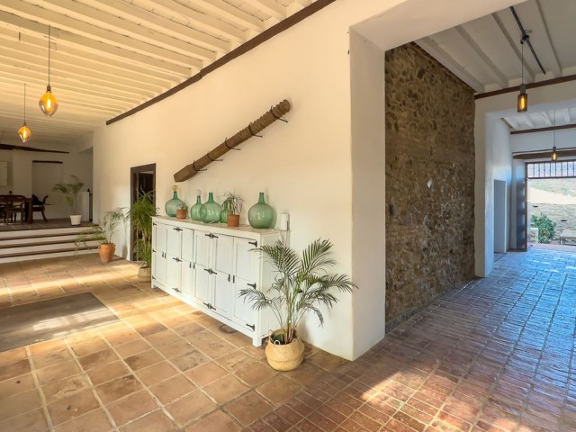 8 Makuuhuoneen Huvila Montes de Málaga