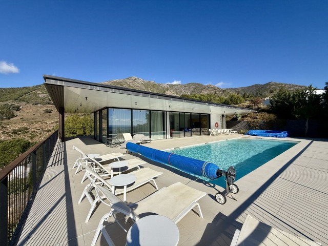 4 Makuuhuoneen Huvila Valtocado