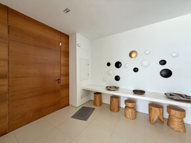 4 Makuuhuoneen Huvila Valtocado