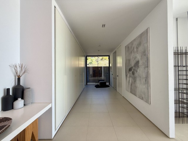 4 Makuuhuoneen Huvila Valtocado