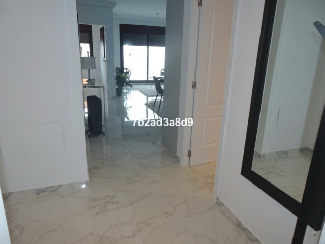 3 Bedrooms Apartment in Nueva Andalucía