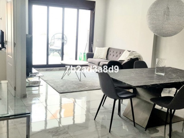 3 Bedrooms Apartment in Nueva Andalucía
