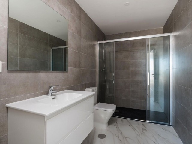 2 Bedrooms Apartment in Nueva Andalucía