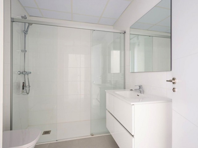 2 Bedrooms Apartment in Nueva Andalucía