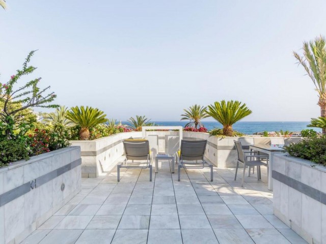 3 Bedrooms Apartment in Puerto Banús