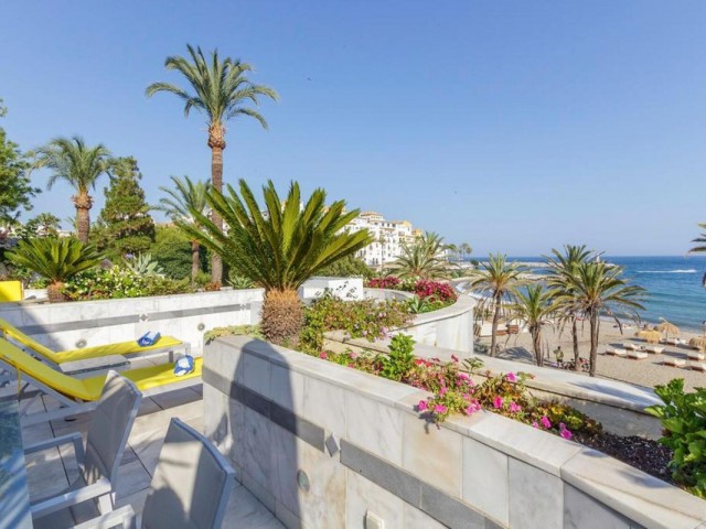 Appartement avec 3 Chambres  à Puerto Banús