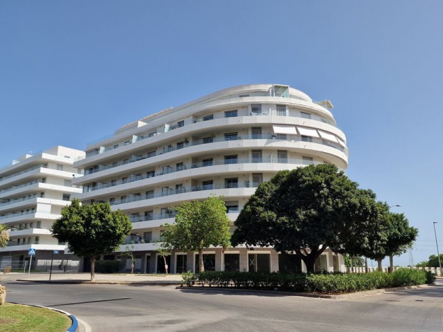 3 Bedrooms Apartment in Nueva Andalucía