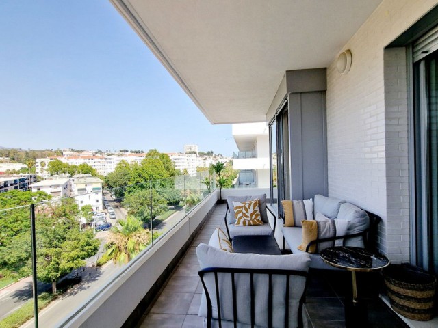3 Bedrooms Apartment in Nueva Andalucía