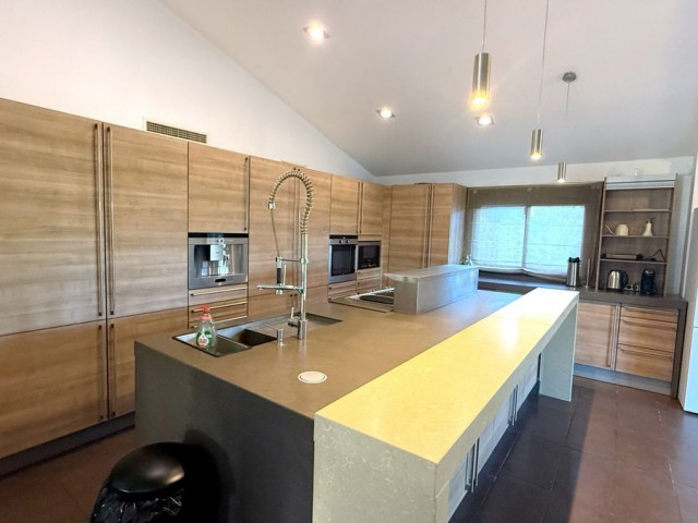 Villa avec 3 Chambres  à The Golden Mile