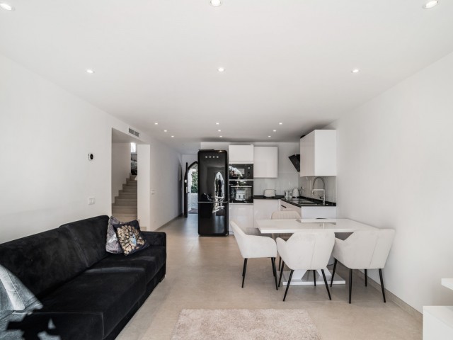 3 Bedrooms Apartment in Nueva Andalucía