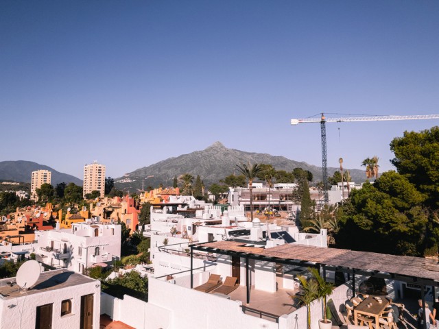 3 Bedrooms Apartment in Nueva Andalucía