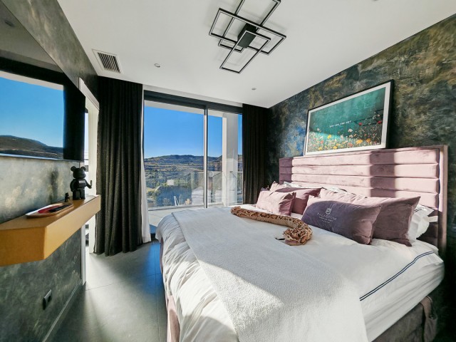 Villa avec 4 Chambres  à Valle Romano