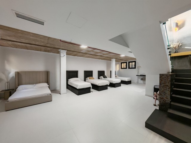 Villa avec 4 Chambres  à Valle Romano