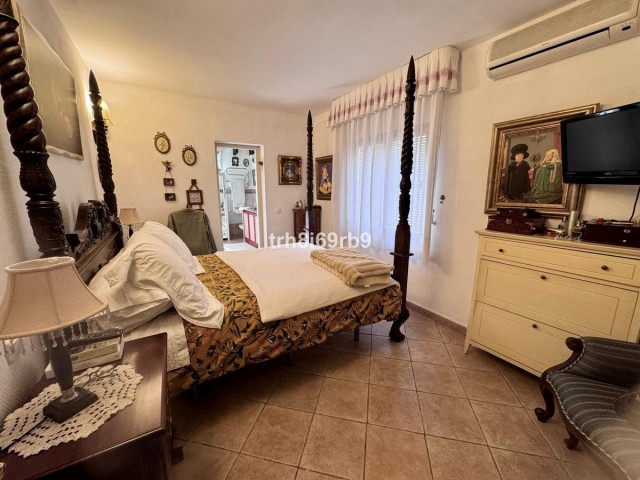 4 Soveroms Villa i Atalaya