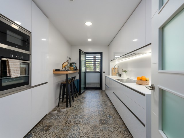 3 Bedrooms Apartment in Estepona