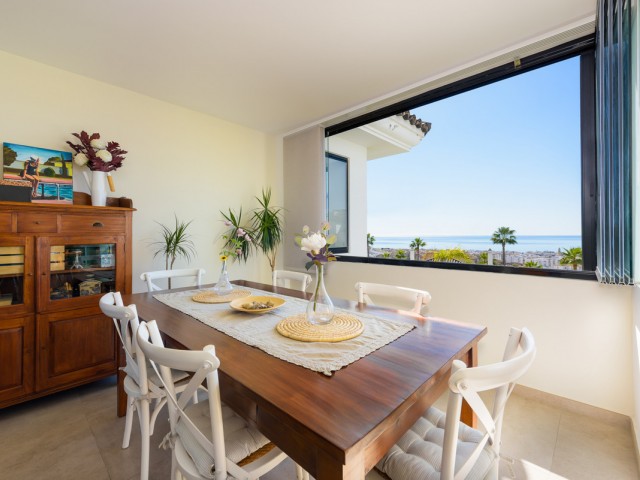 3 Bedrooms Apartment in Estepona