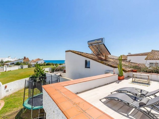 3 Bedrooms Townhouse in Estepona