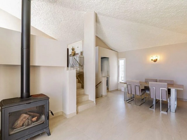 3 Bedrooms Townhouse in Estepona