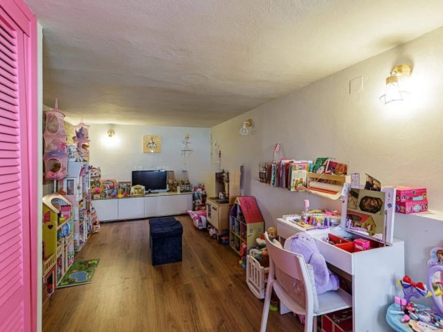 3 Bedrooms Townhouse in Estepona