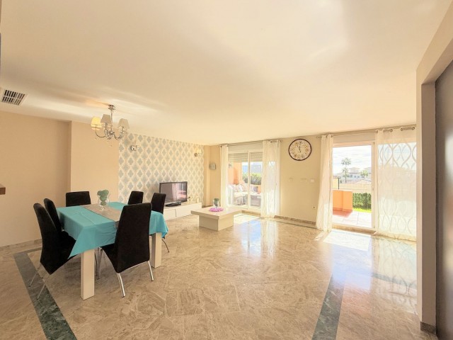 3 Bedrooms Townhouse in Estepona