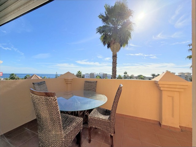 3 Bedrooms Townhouse in Estepona